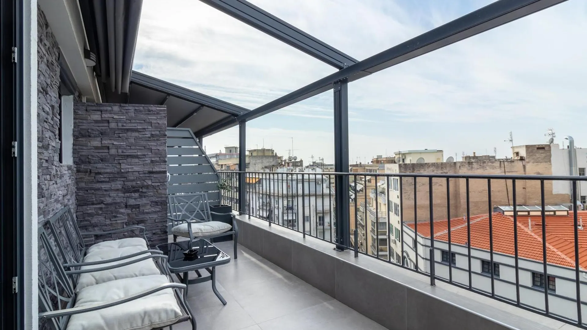 Raise Thessaloniki Avocado Suites 0*,  Греция